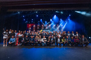 Fotografia de emprendedores ganadores del premioo X-Posible